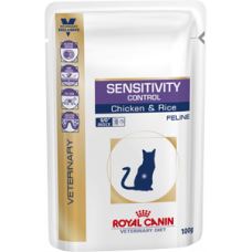 Влажный корм для кошек Royal Canin Sensitivity при проблемах с ЖКТ, при аллергии, с курицей, с рисом, 85 г (кусочки в соусе)